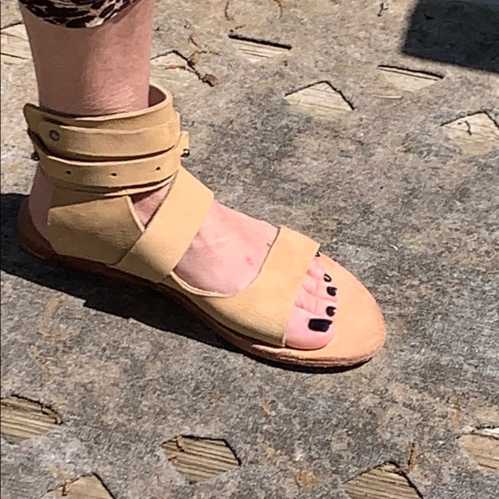 Free People sandals